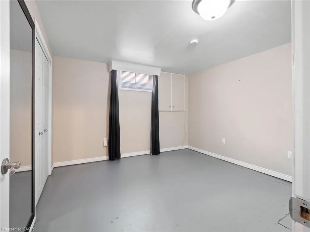 24 Gladys Avenue