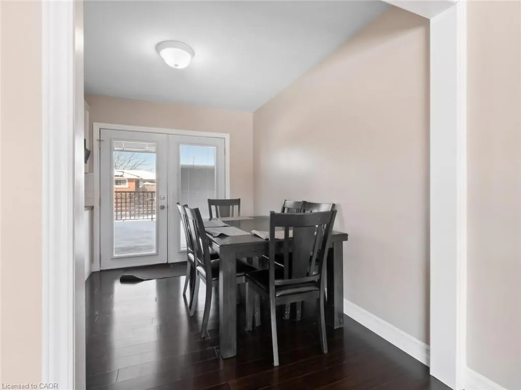 24 Gladys Avenue