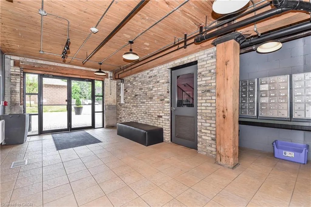 120 Mansion Street, #505