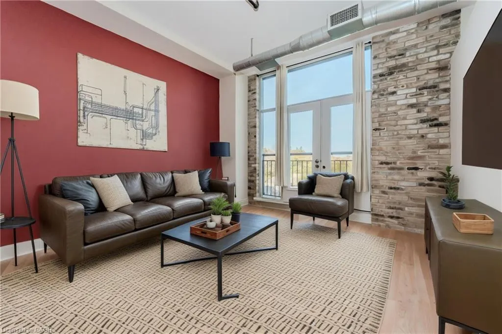 120 Mansion Street, #505