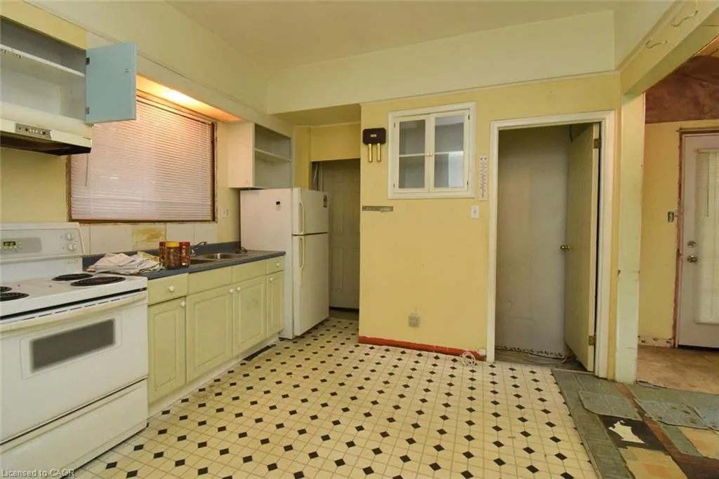 167 Prospect Street S