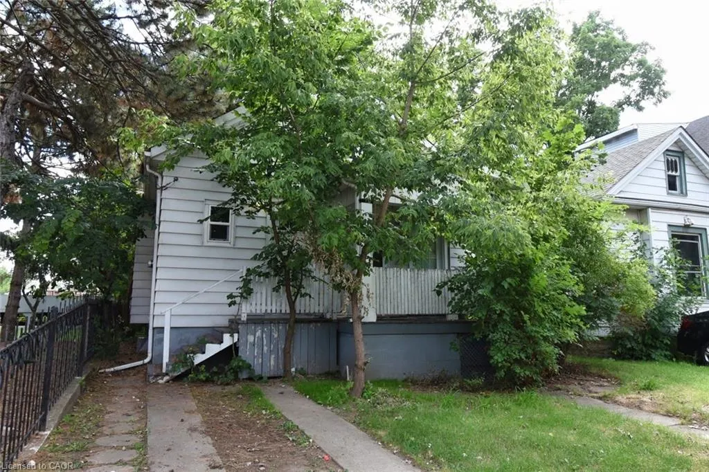 167 Prospect Street S