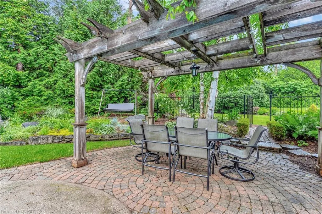 22 Deerpath Court