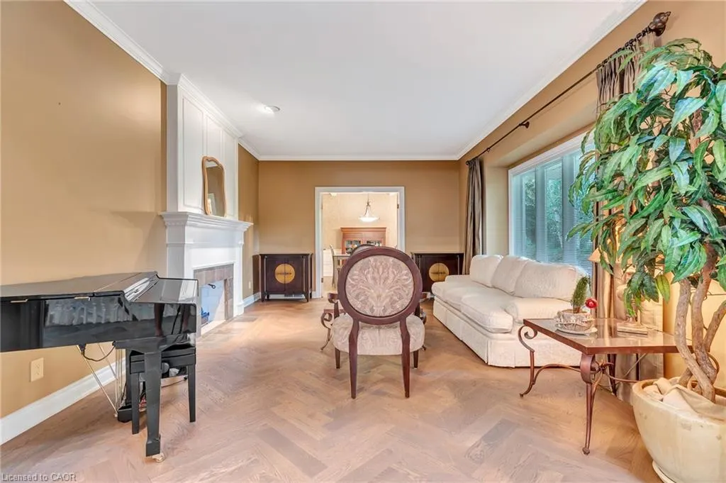 22 Deerpath Court