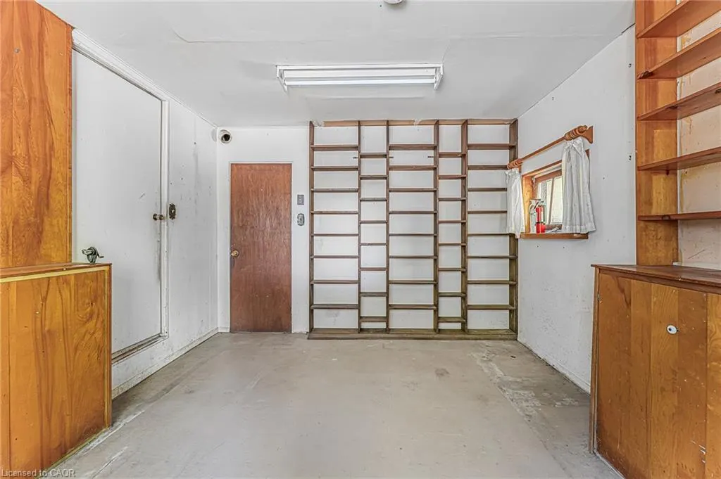 927 Wainfleet/Dunnville Townline Road