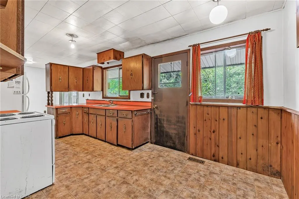 927 Wainfleet/Dunnville Townline Road