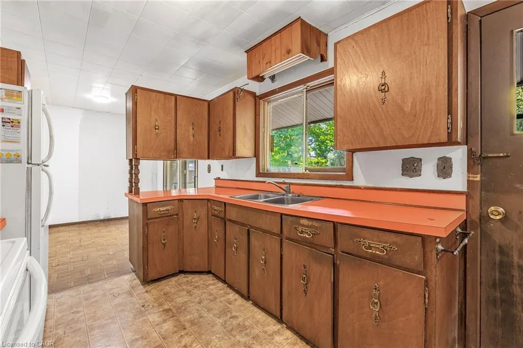 927 Wainfleet/Dunnville Townline Road