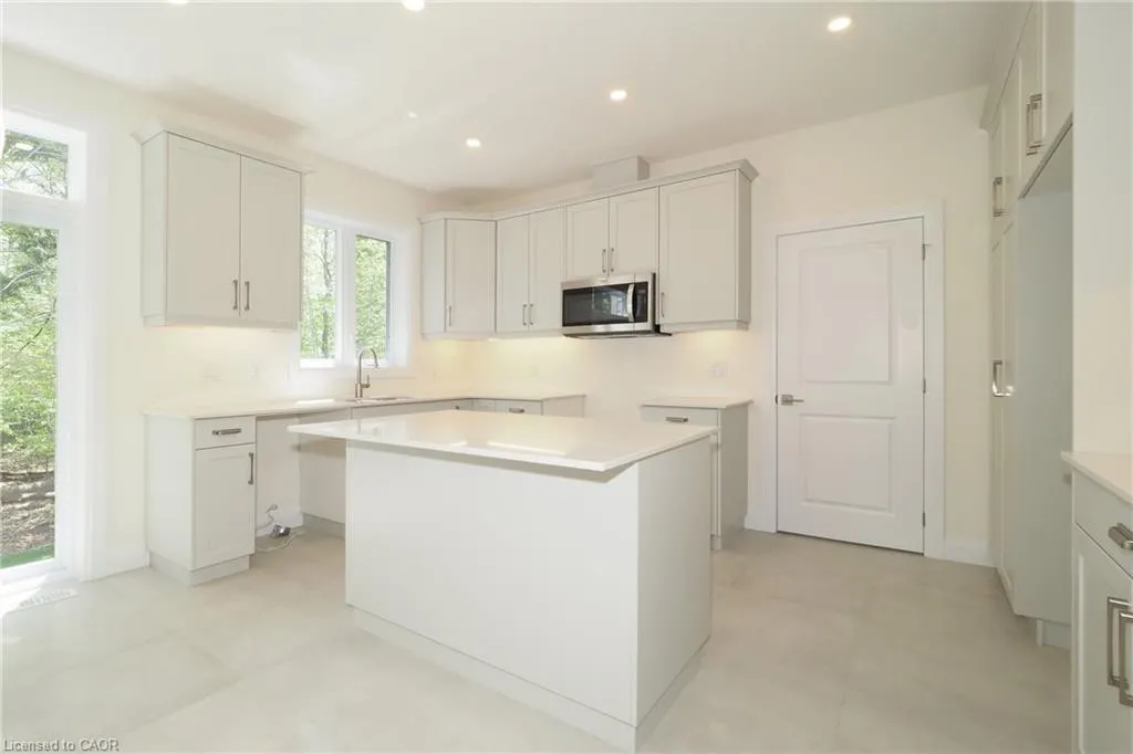 220 Jeffrey Place