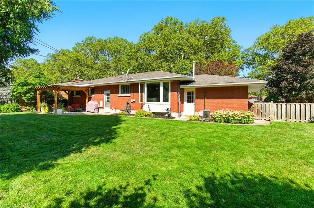 7 Oswald Avenue