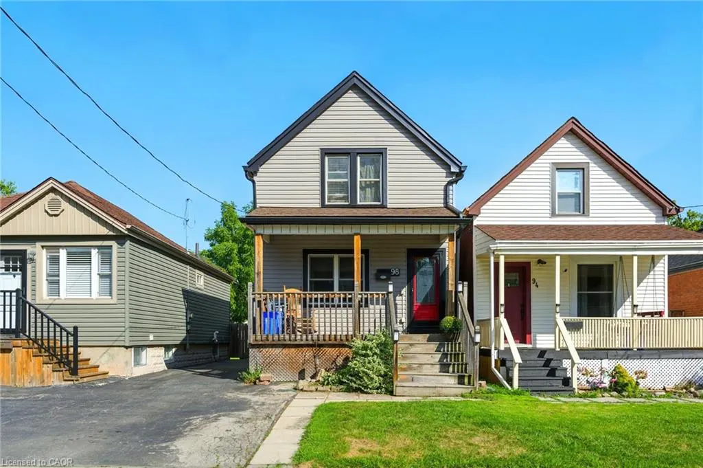98 Tuxedo Avenue N