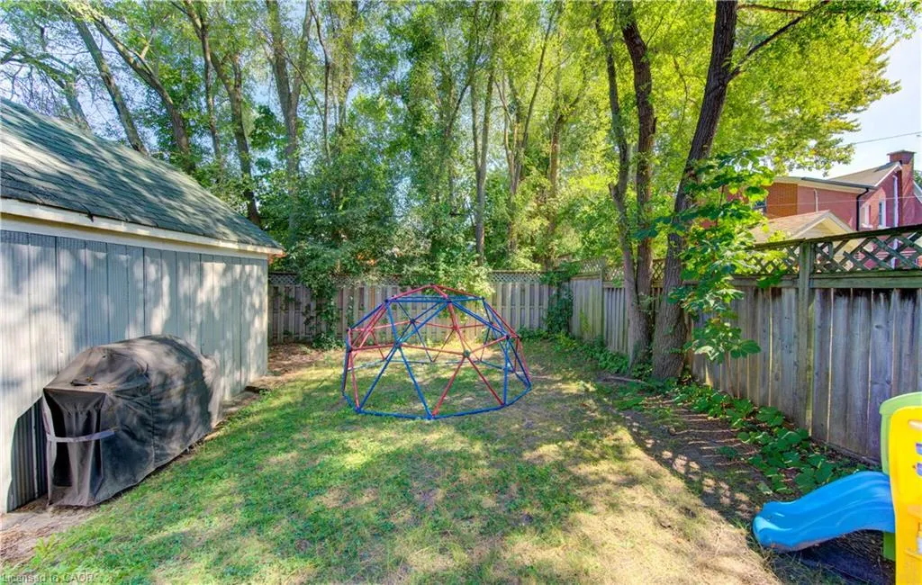 88 Dekay Street