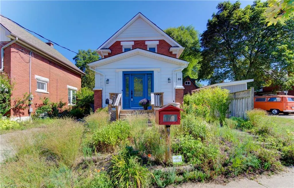 88 Dekay Street