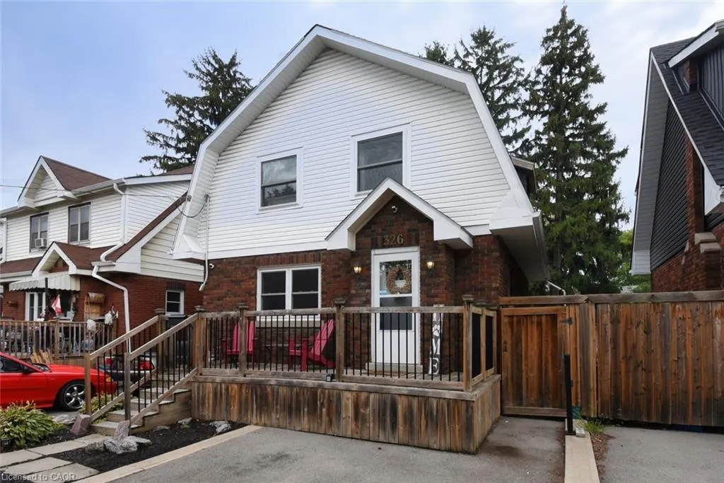 326 Darling Street