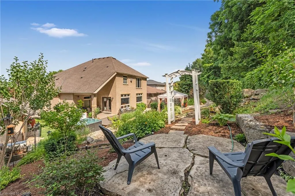 22 Shadeland Crescent