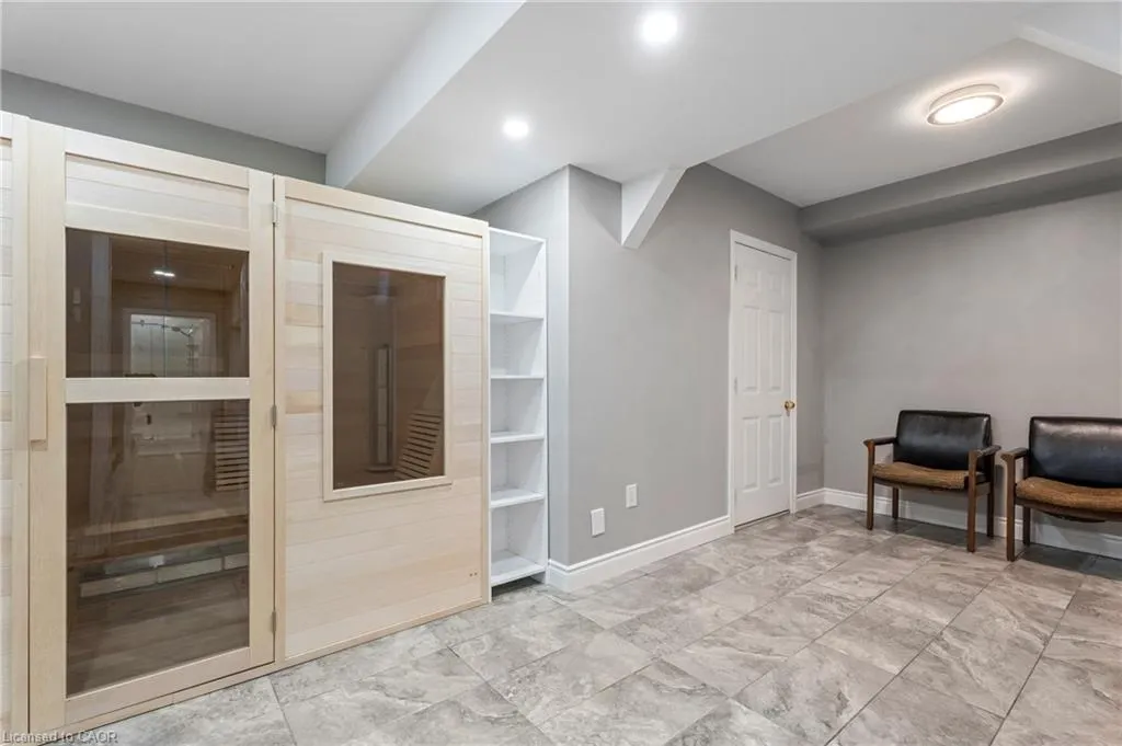 22 Shadeland Crescent