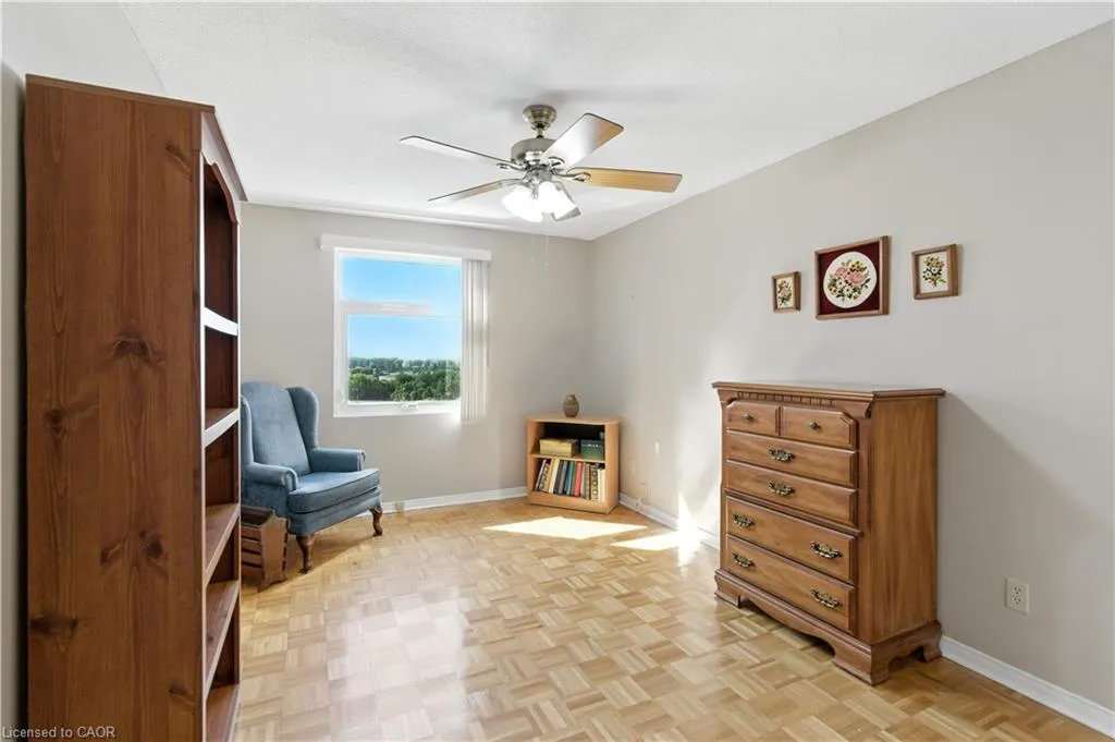 9 Bonheur Court, #807