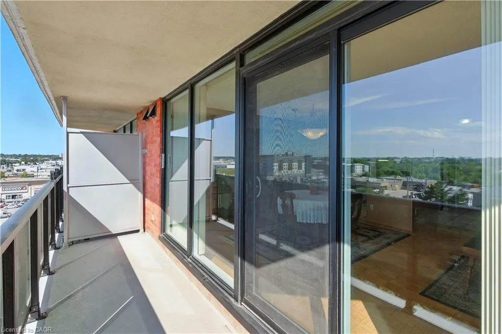 9 Bonheur Court, #807