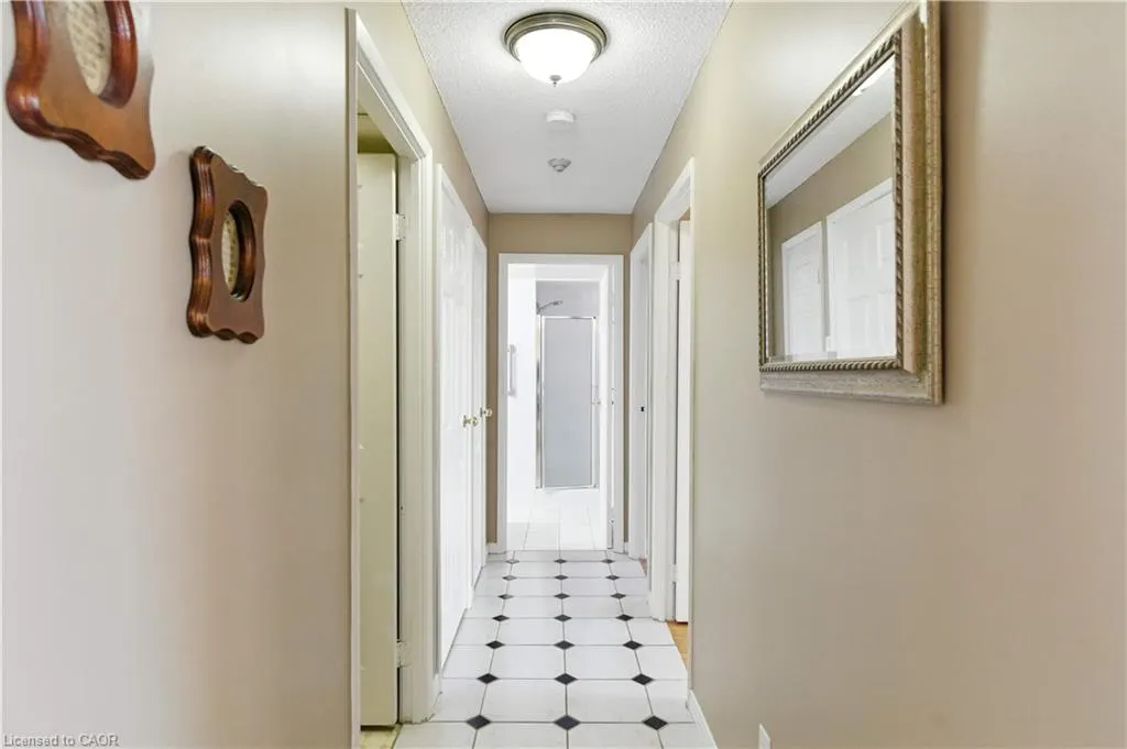 9 Bonheur Court, #807