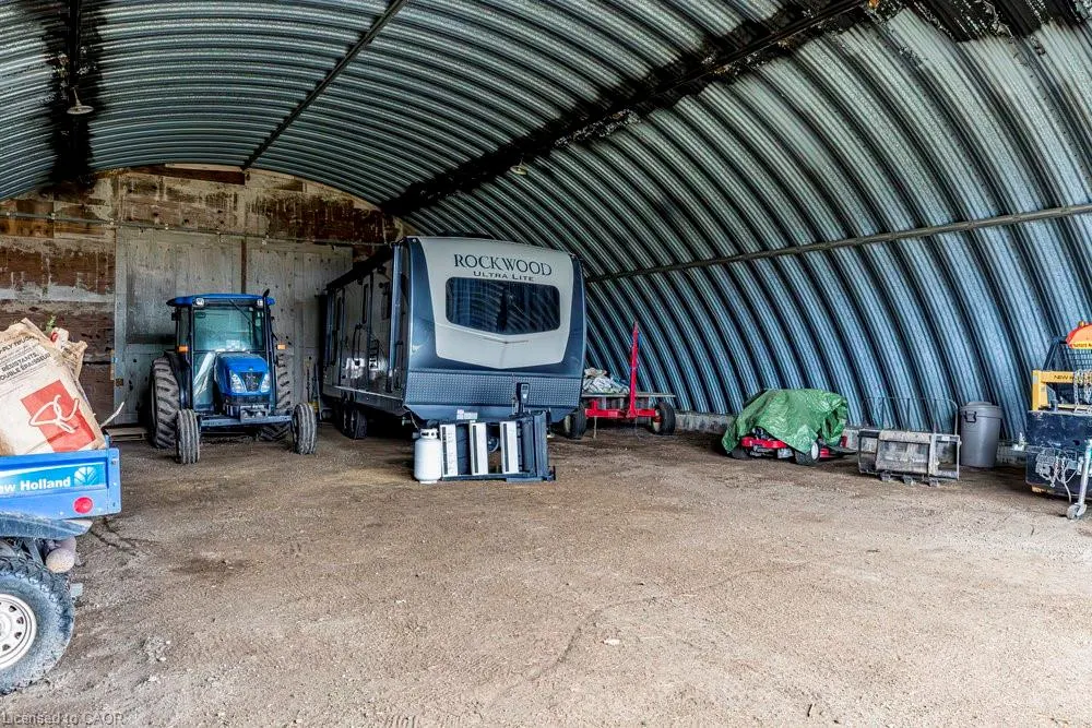 516 Concession 7 Road E