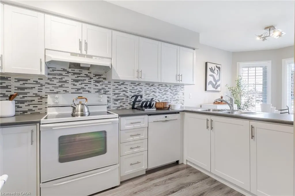 2110 Cleaver Avenue, #102