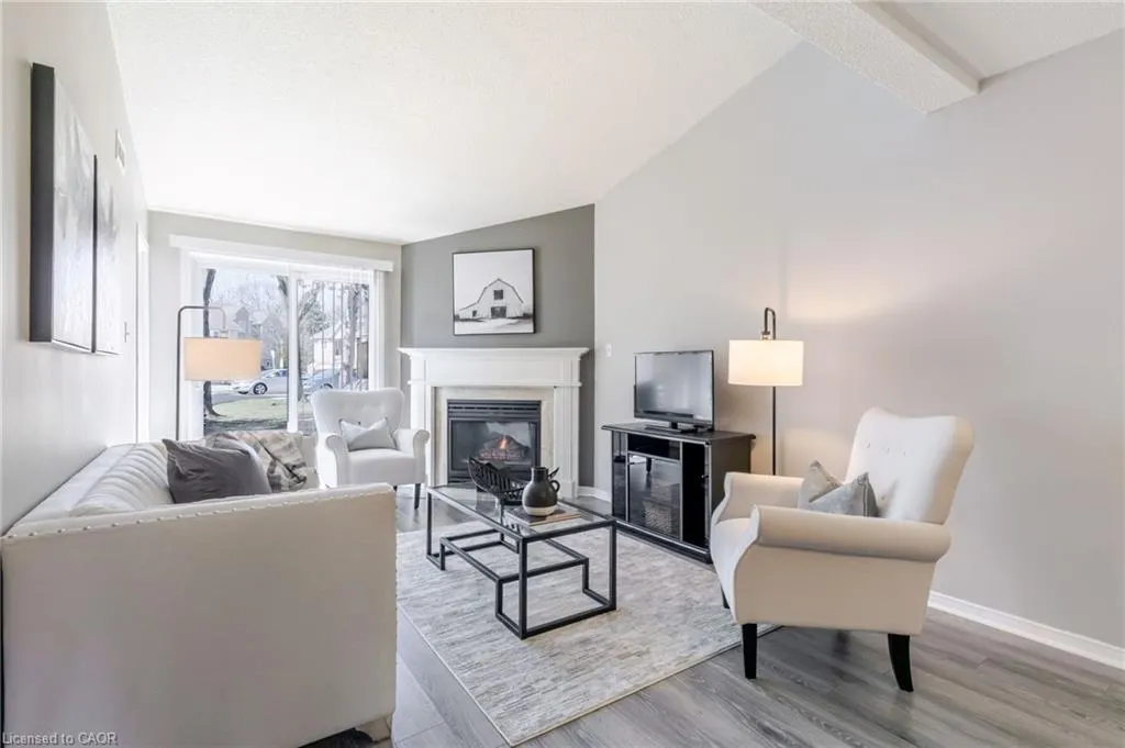 2110 Cleaver Avenue, #102