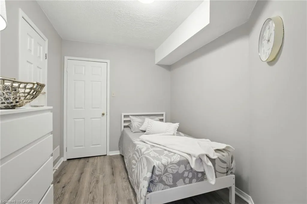 2110 Cleaver Avenue, #102