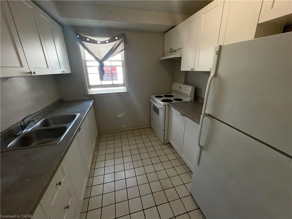 342 Westcourt Place