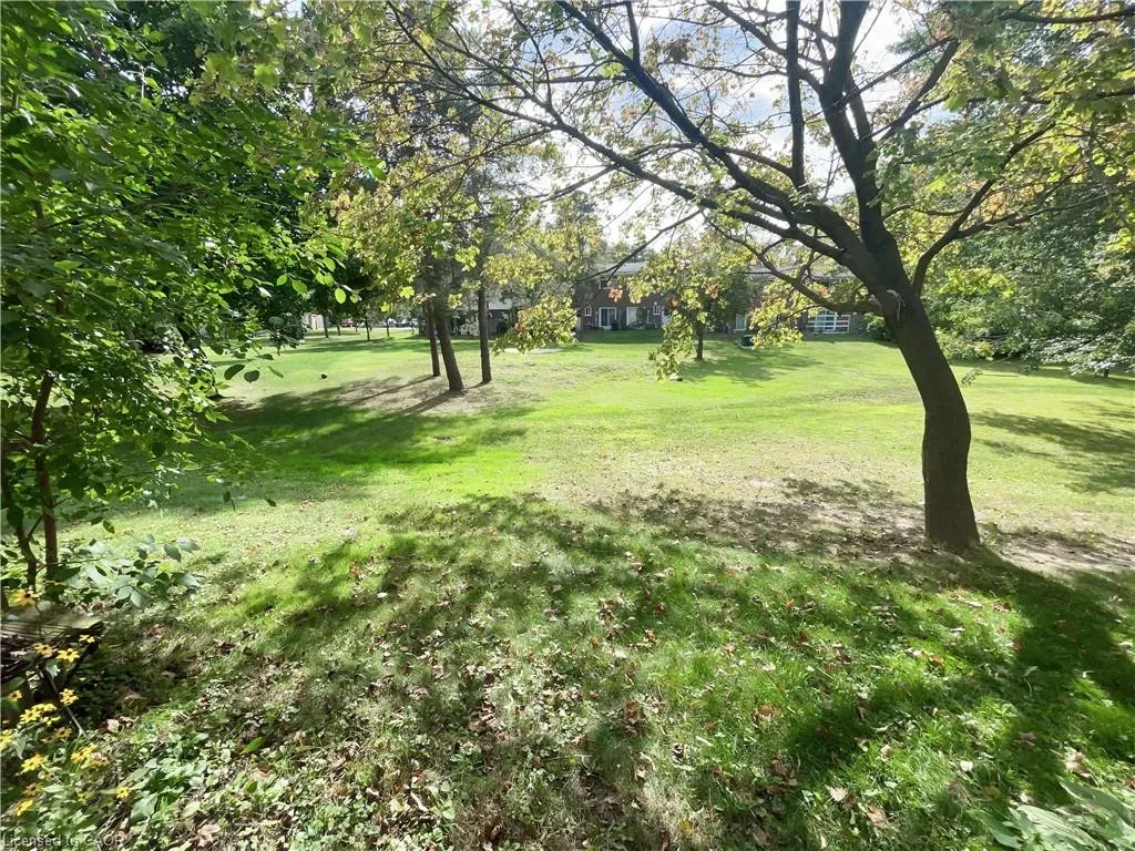 342 Westcourt Place