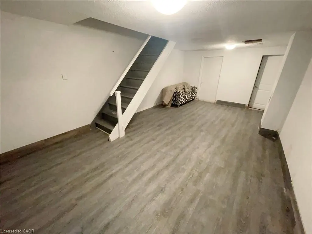 342 Westcourt Place