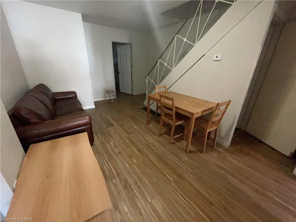 342 Westcourt Place