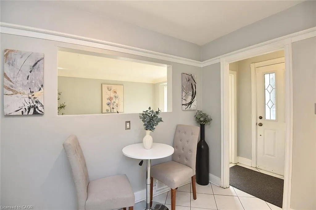 82 East 38th Street