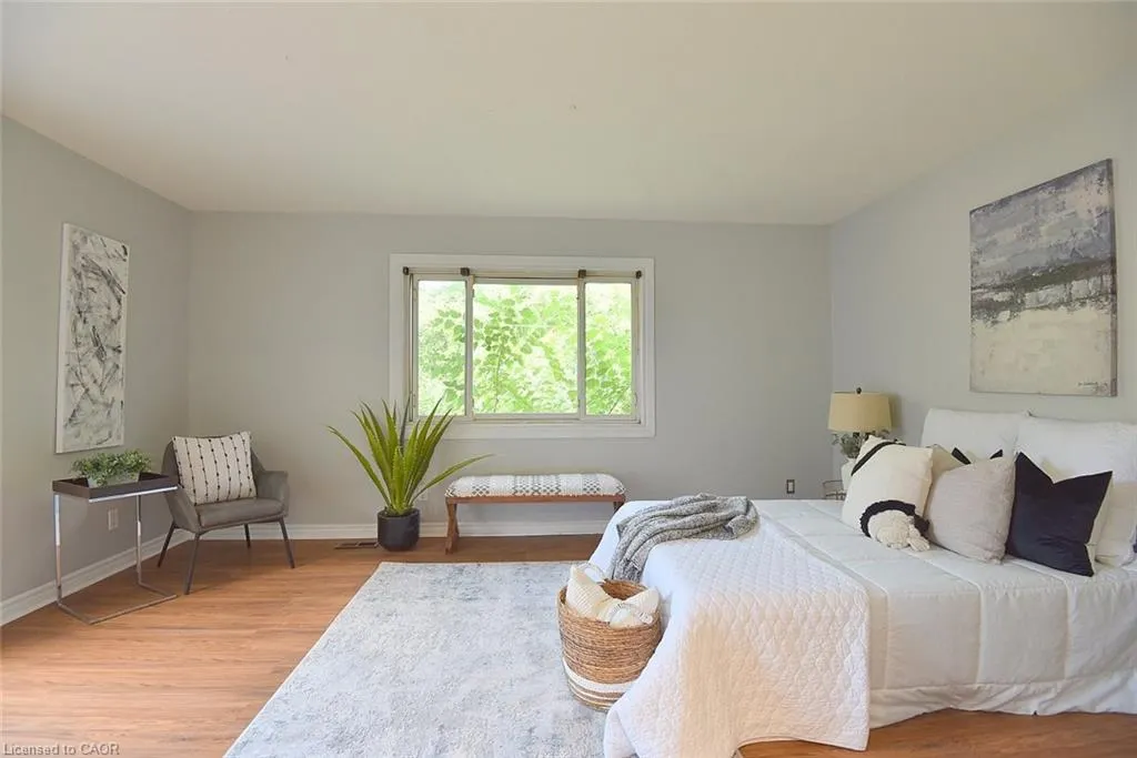 82 East 38th Street