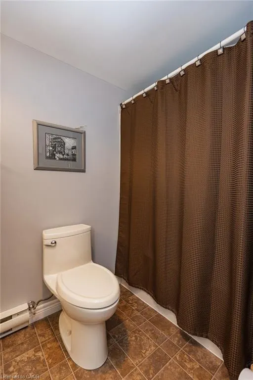 935 Stockdale Road, #305