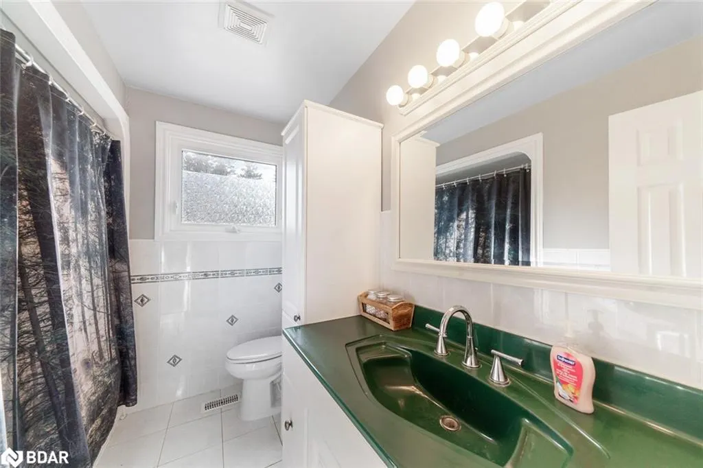 30 Cedar Creek Rd