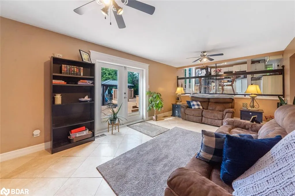 30 Cedar Creek Rd