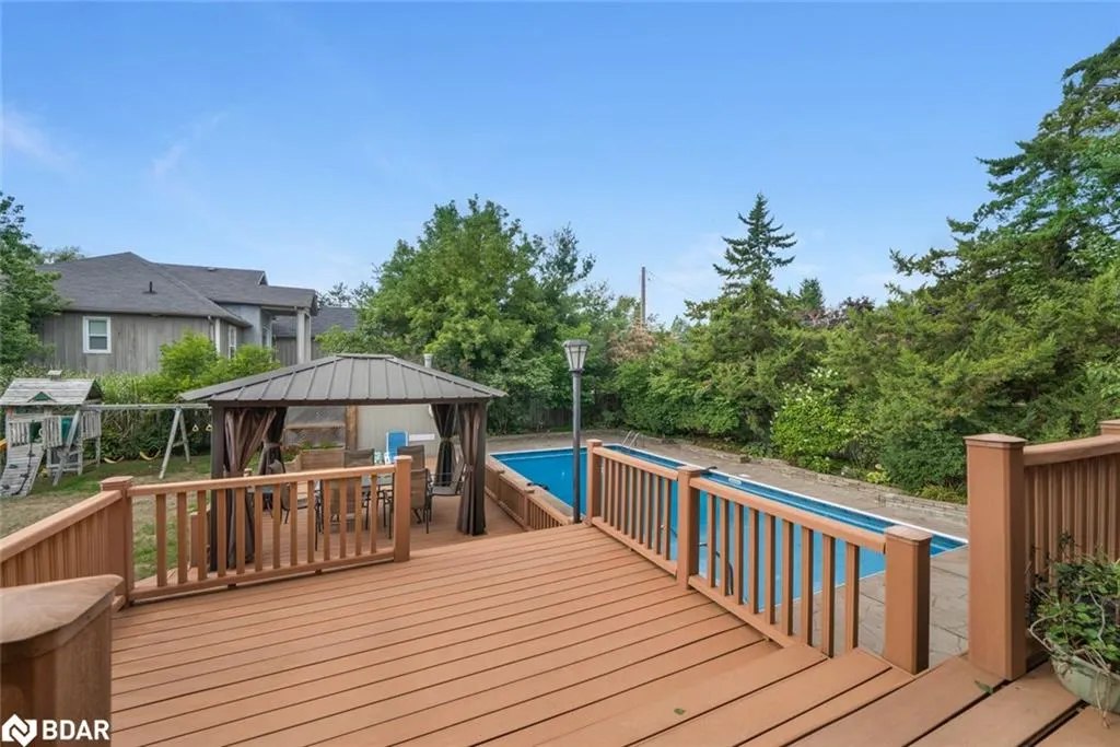 30 Cedar Creek Rd