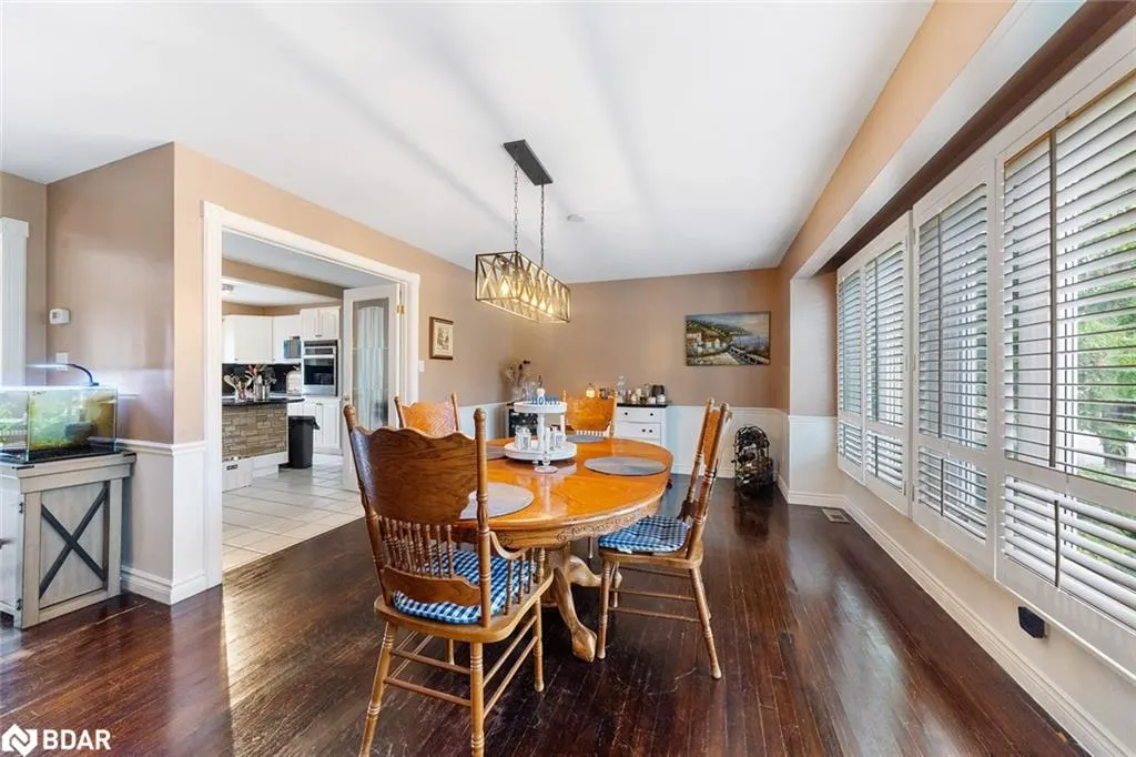 30 Cedar Creek Rd