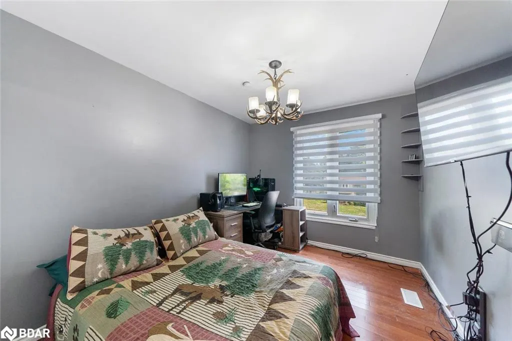 30 Cedar Creek Rd
