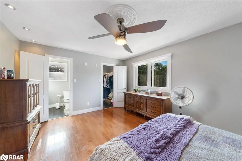 30 Cedar Creek Rd