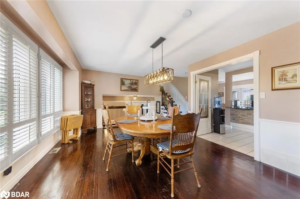 30 Cedar Creek Rd