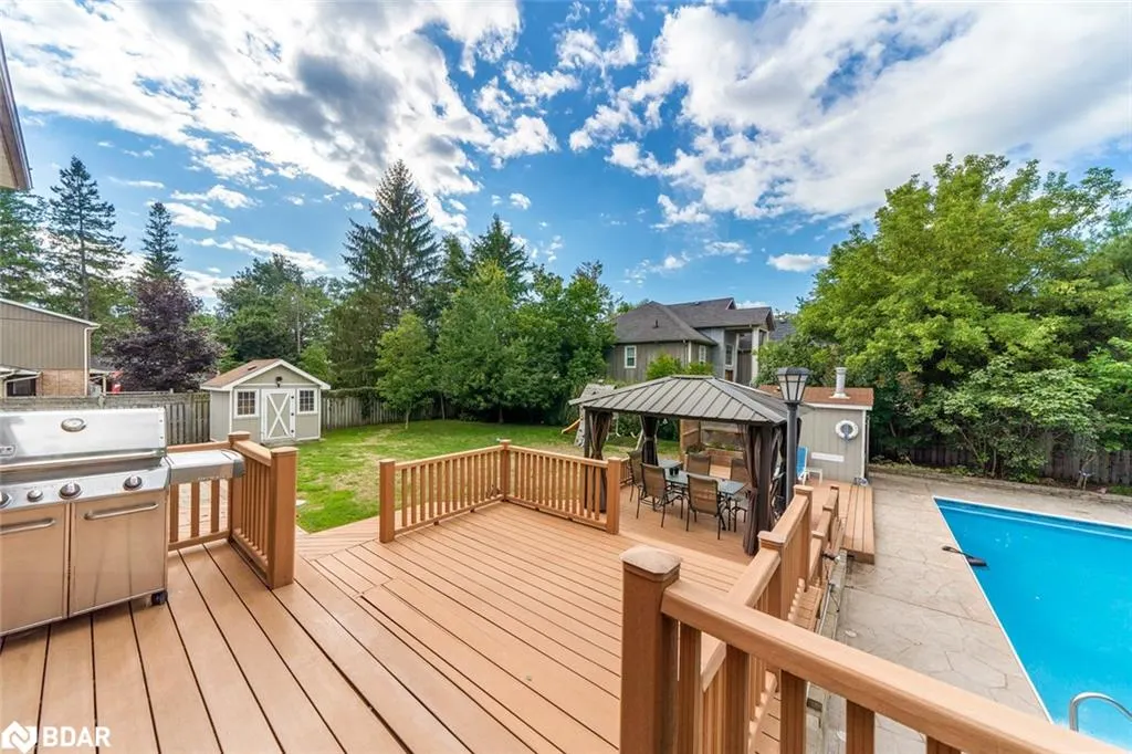 30 Cedar Creek Rd