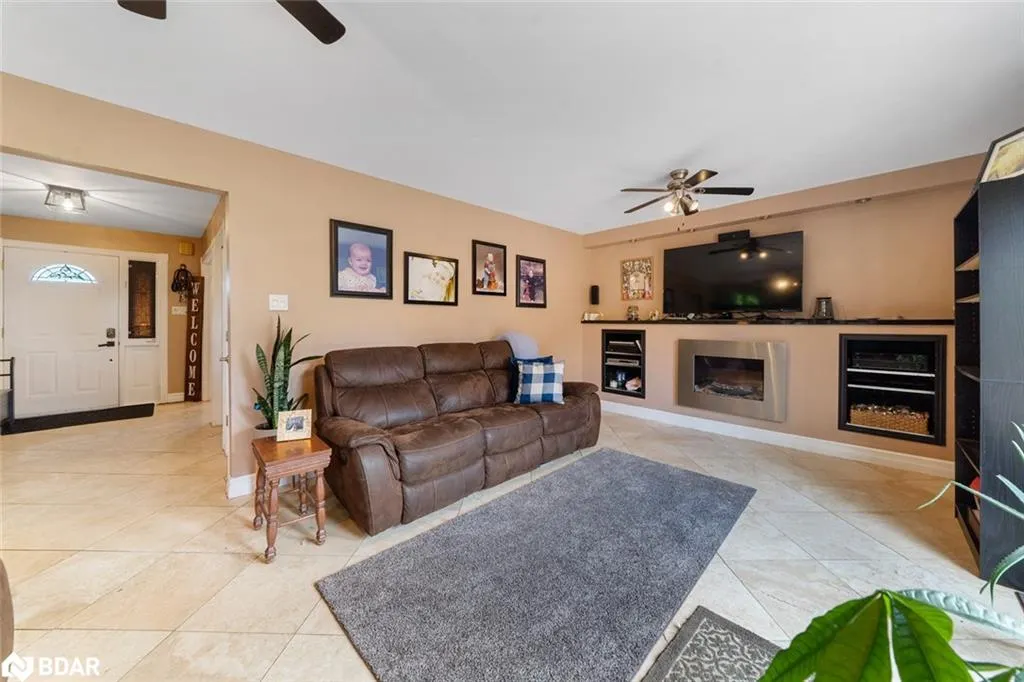30 Cedar Creek Rd