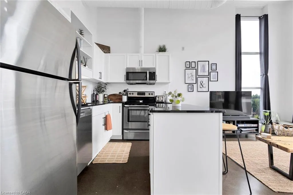 404 King Street W, #519