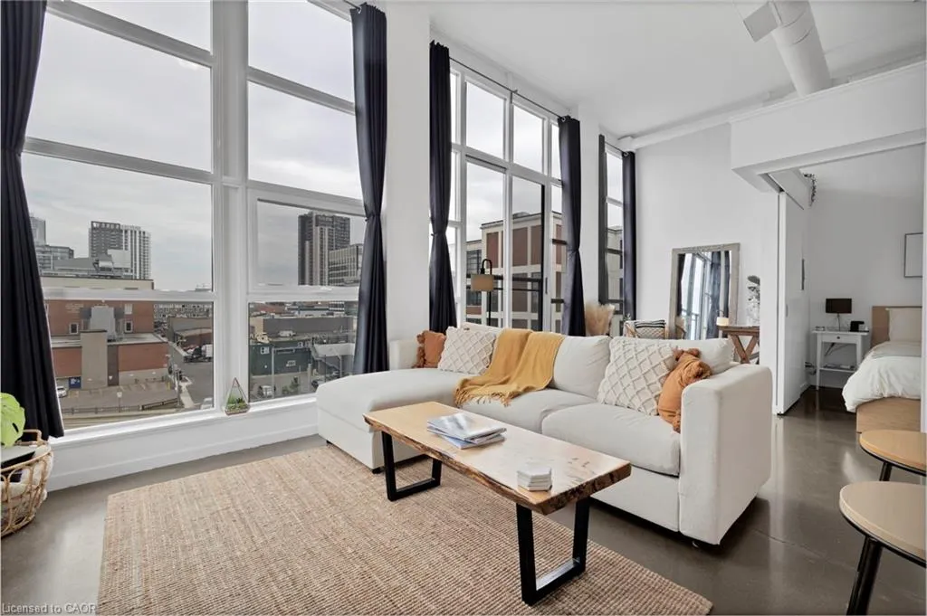 404 King Street W, #519