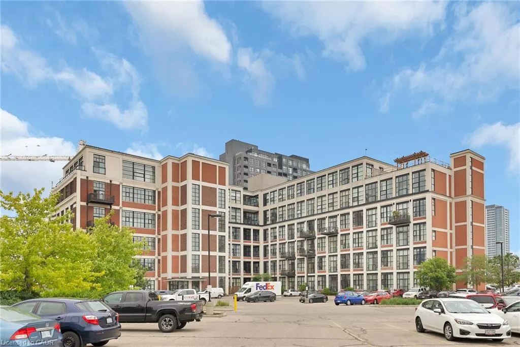 404 King Street W, #519
