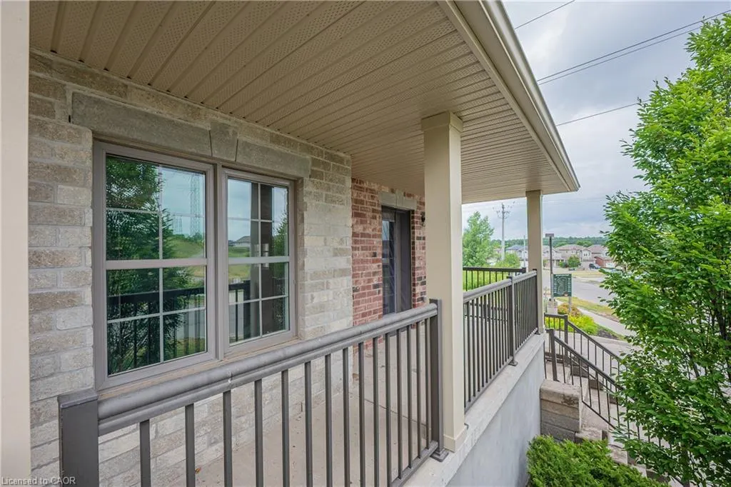 255 Maitland Street, #2C