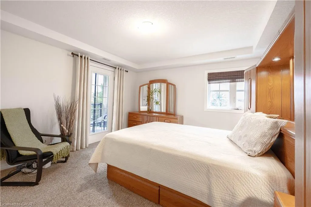 255 Maitland Street, #2C