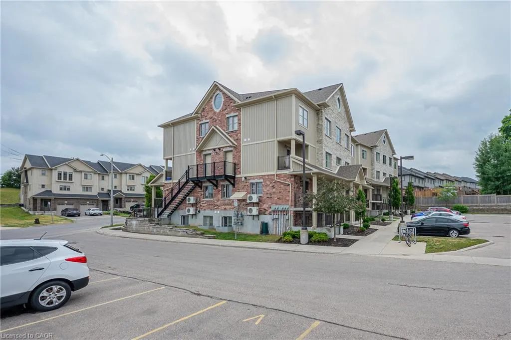 255 Maitland Street, #2C