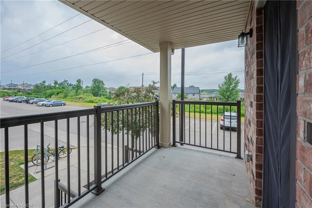 255 Maitland Street, #2C