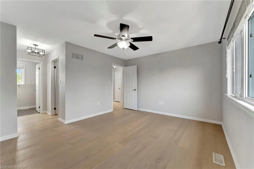 54 Horton Walk